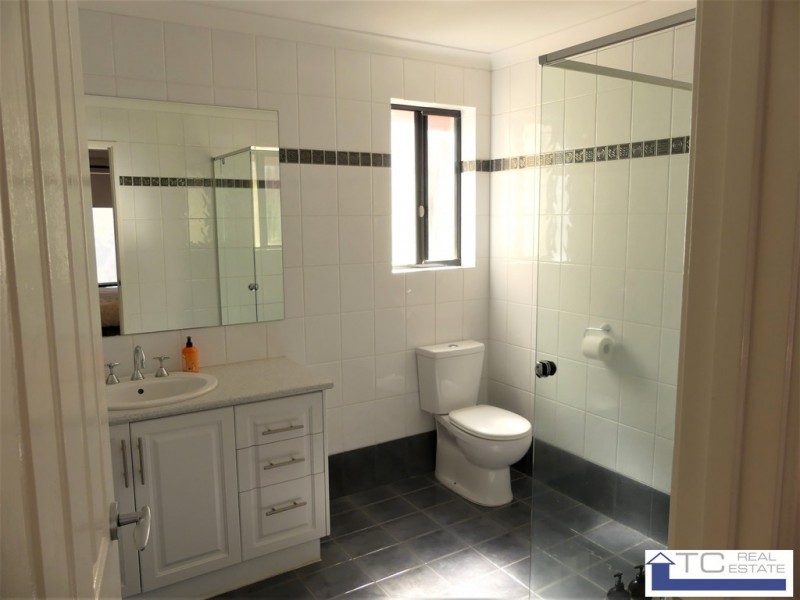 3 Island Place, Heathridge WA 6027