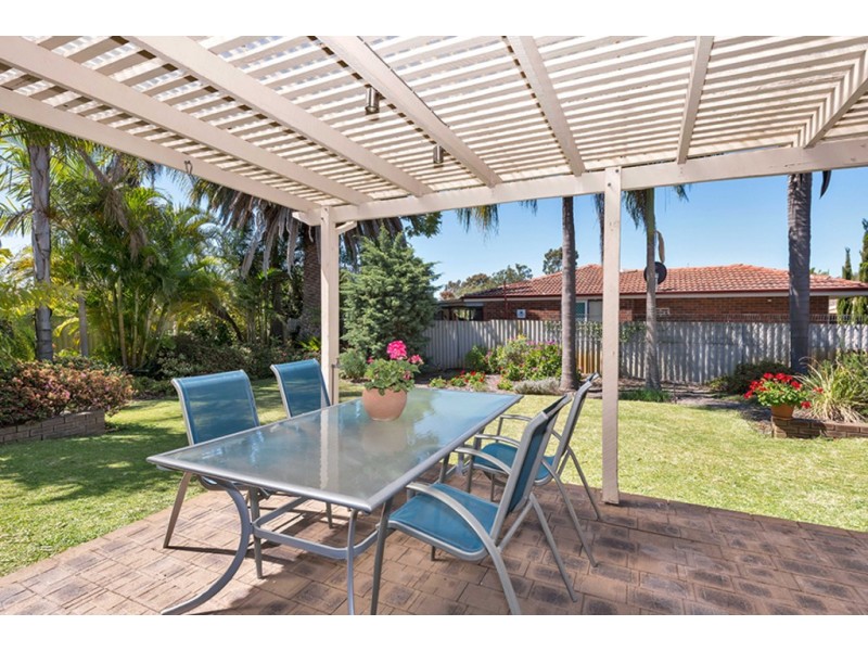 11 Cockram Place, Beechboro WA 6063