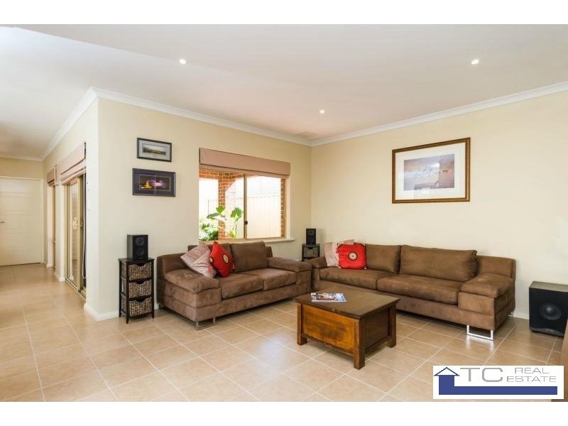 66A Cooper Street, Madeley WA 6065