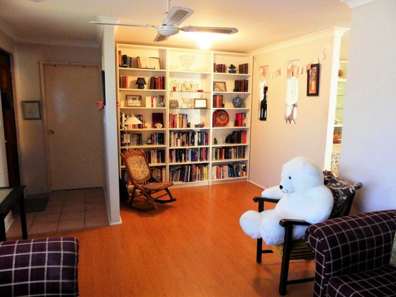 6 Brookside Gardens, Caversham WA 6055