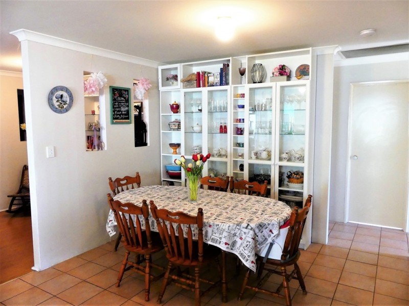 6 Brookside Gardens, Caversham WA 6055