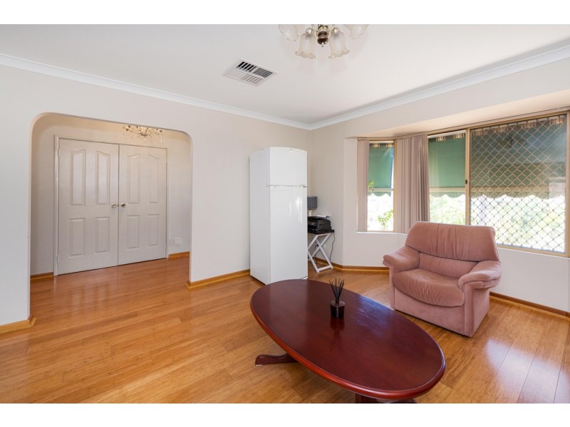 45 Blackbird Ave, Gwelup WA 6018