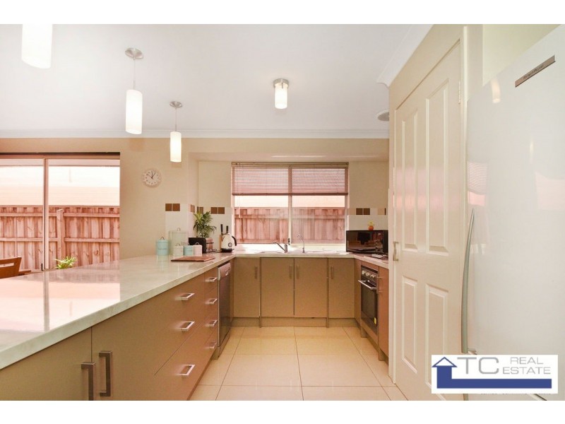 7 Syred Way, Ellenbrook WA 6069