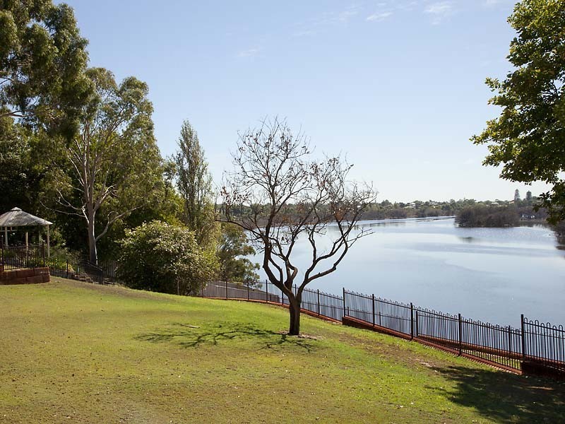 8/27 Caledonian Ave, Maylands WA 6051