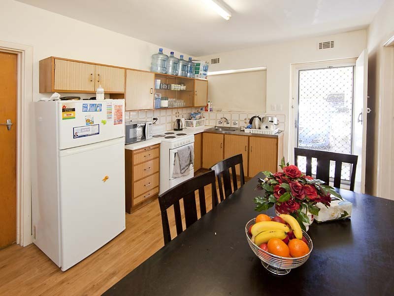 1/3 Ferguson St, Maylands WA 6051