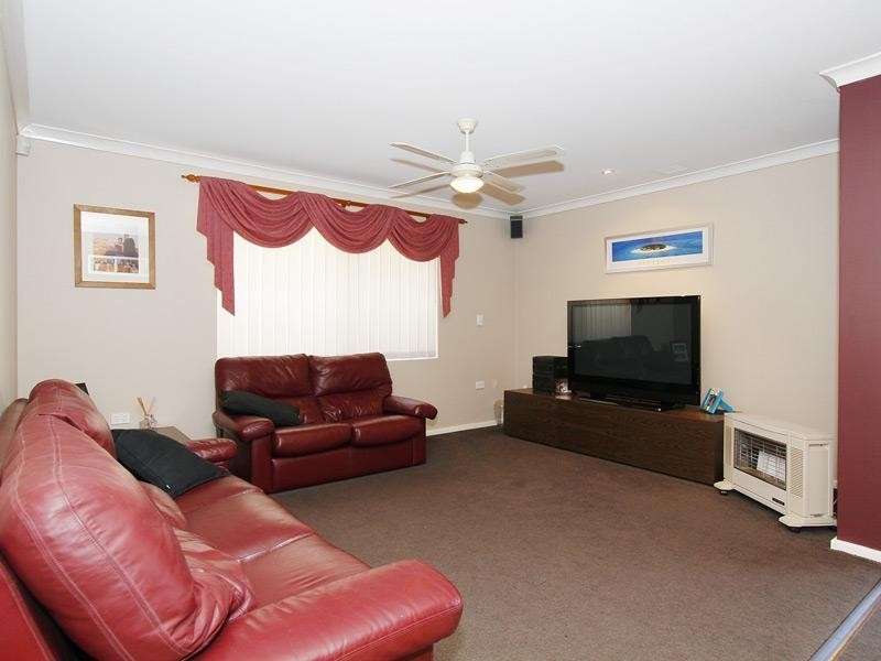 100 Guadalupe, Ballajura WA 6066