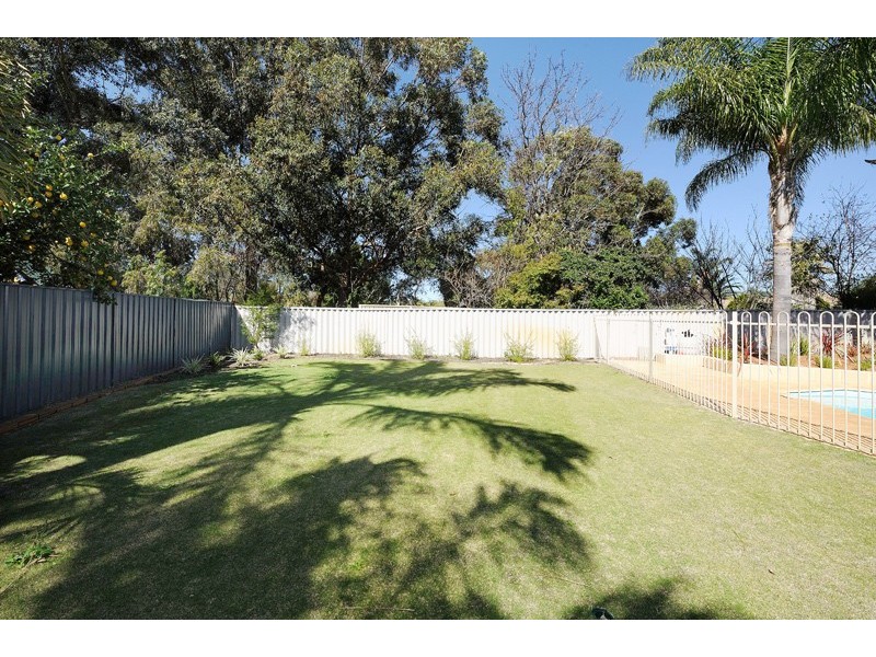 3 Sail Grove, Ballajura WA 6066