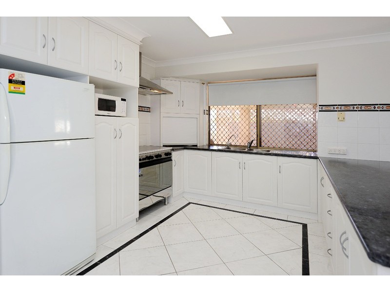 3 Sail Grove, Ballajura WA 6066