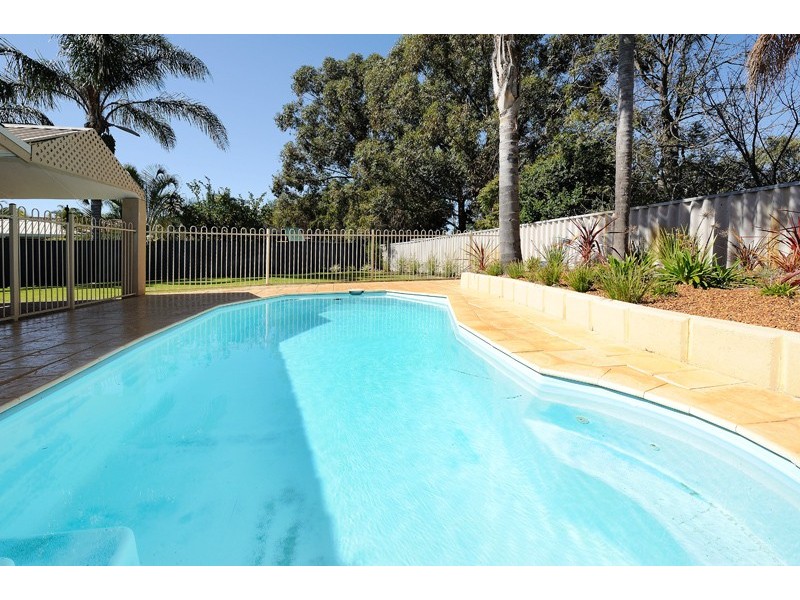 3 Sail Grove, Ballajura WA 6066