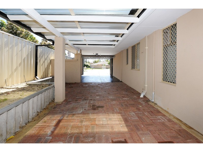 3 Sail Grove, Ballajura WA 6066