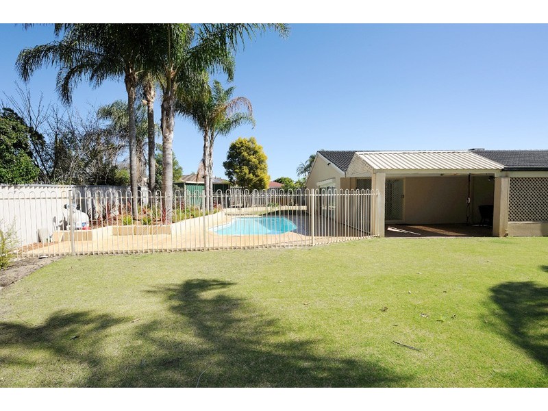 3 Sail Grove, Ballajura WA 6066