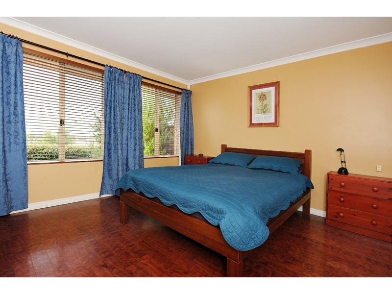 29 Tyndall Circuit, Alexander Heights WA 6064