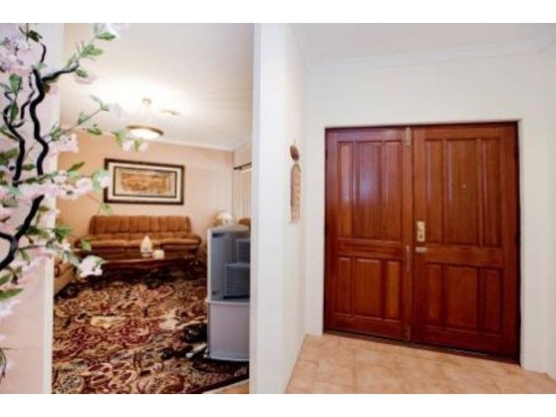31 Tyndall Cr, Alexander Heights WA 6064
