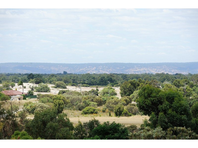 311 Landsdale Rd, Landsdale WA 6065