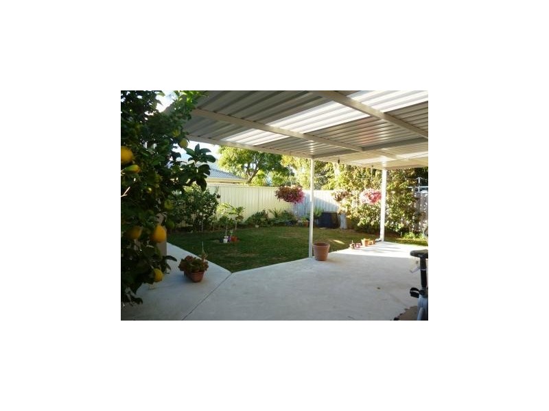 27a Dounley St, Balga WA 6061