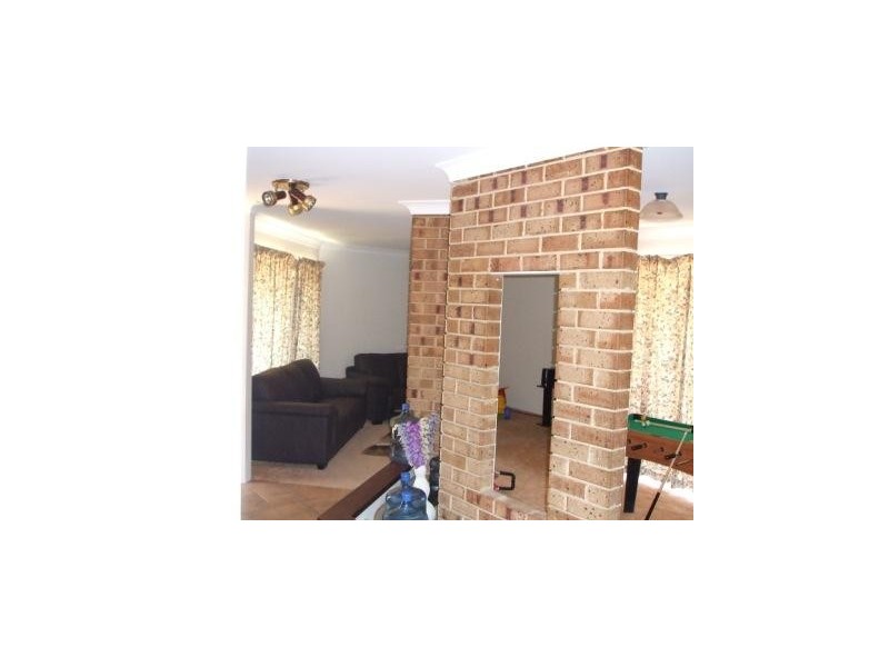 8 Skipper Place, Ballajura WA 6066