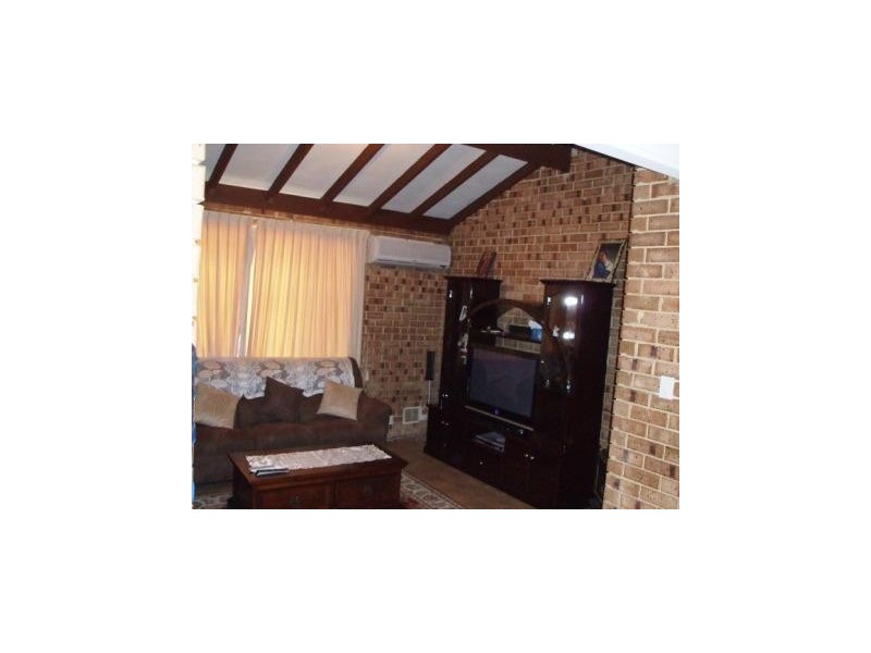 8 Skipper Place, Ballajura WA 6066