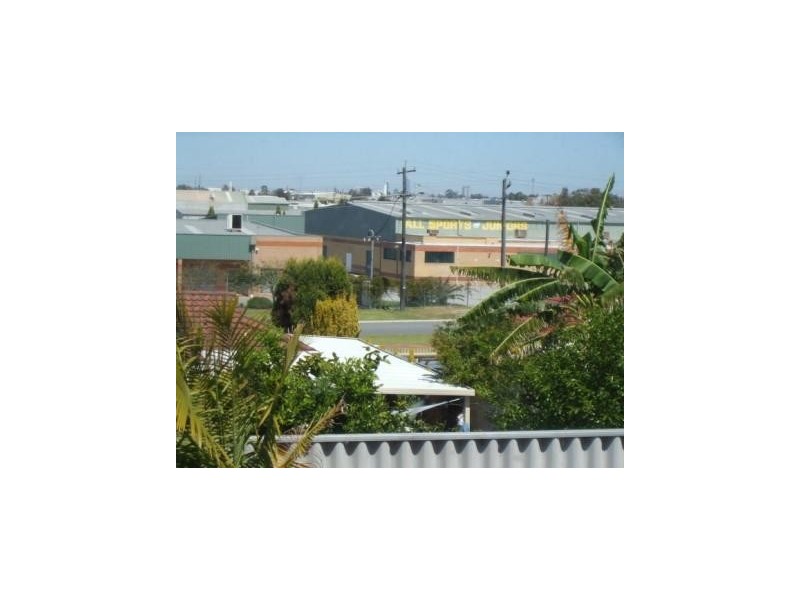 8 Skipper Place, Ballajura WA 6066