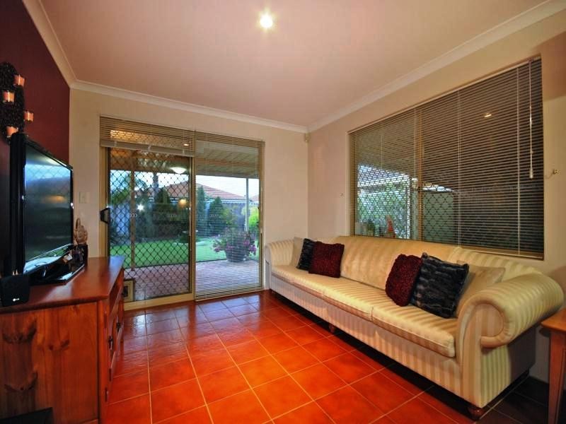 67 Hamelin Drive, Ballajura WA 6066