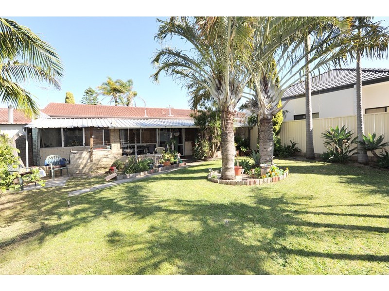 16 Millgate Road, Balga WA 6061