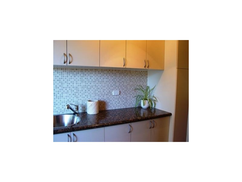 17 Bredhurst Rd, Marangaroo WA 6064