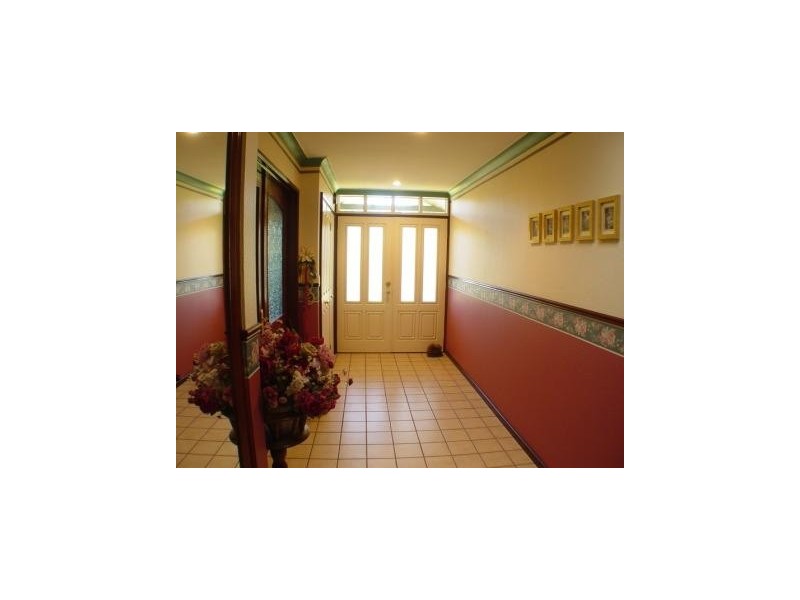 17 Bredhurst Rd, Marangaroo WA 6064