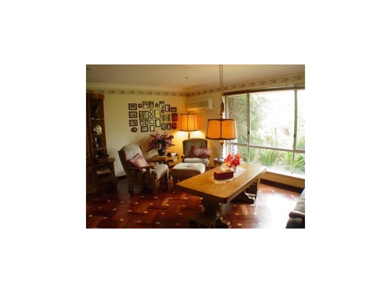 17 Bredhurst Rd, Marangaroo WA 6064