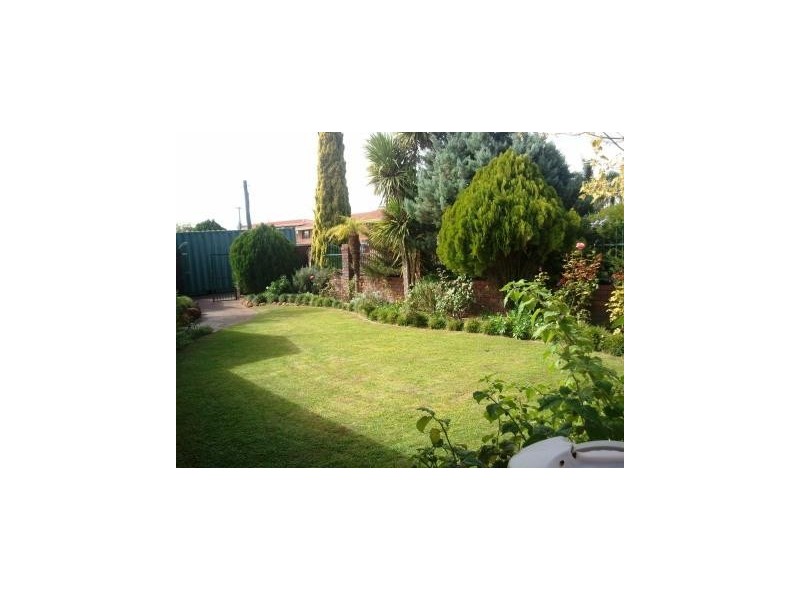 17 Bredhurst Rd, Marangaroo WA 6064