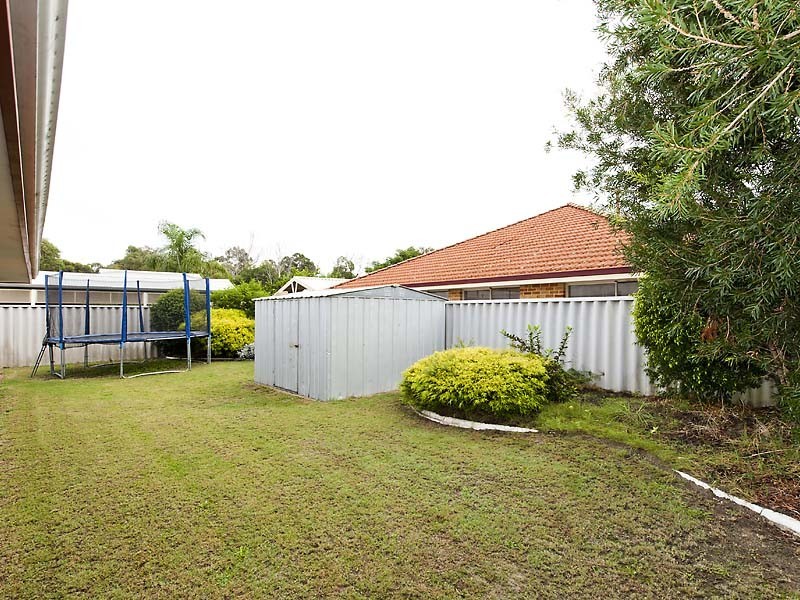 220 Patricia St, Caversham WA 6055