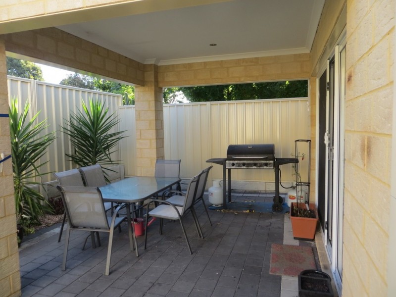 168 Arkana Rd, Westminster WA 6061