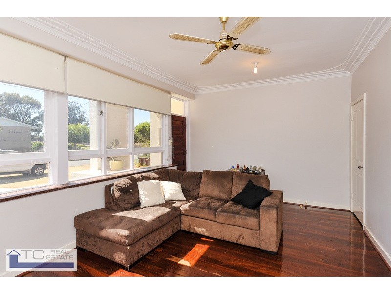 27 Lockwood, Yokine WA 6060