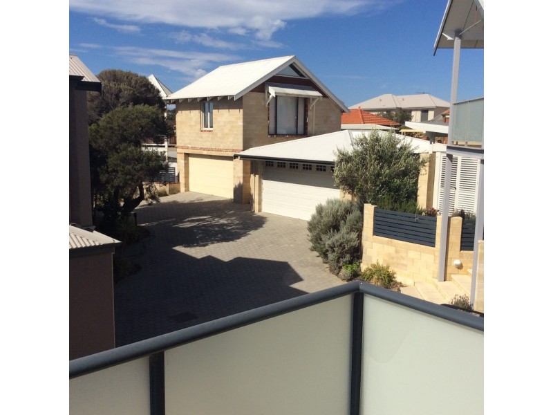 2B Lennard St, Marmion WA 6020