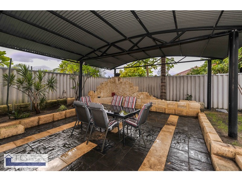 12 Bradford Place, Marangaroo WA 6064