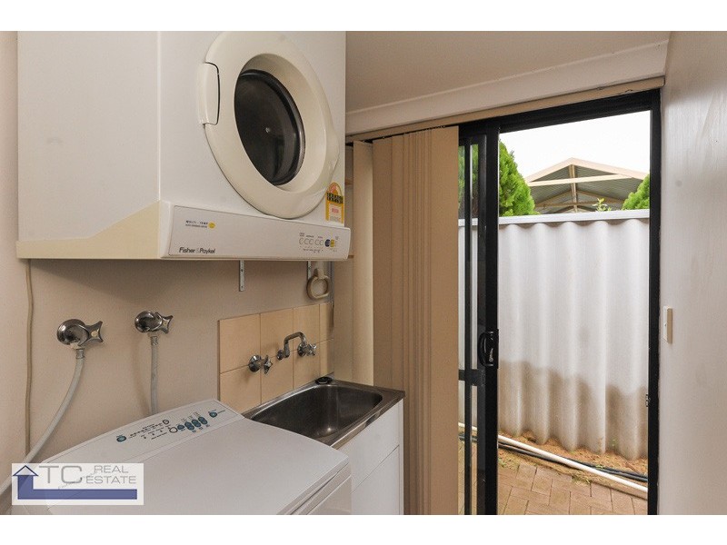 12 Bradford Place, Marangaroo WA 6064