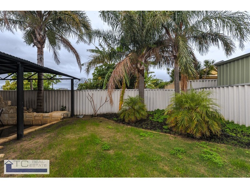 12 Bradford Place, Marangaroo WA 6064