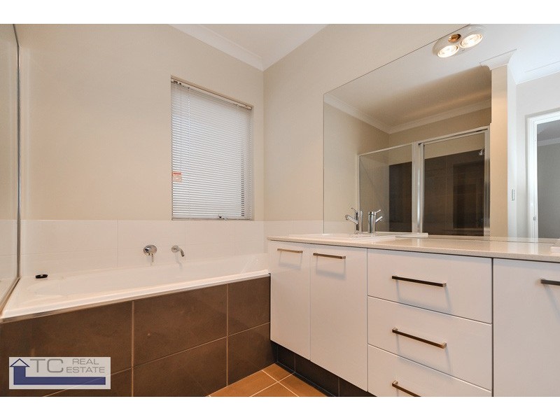 12B Agnew, Gwelup WA 6018