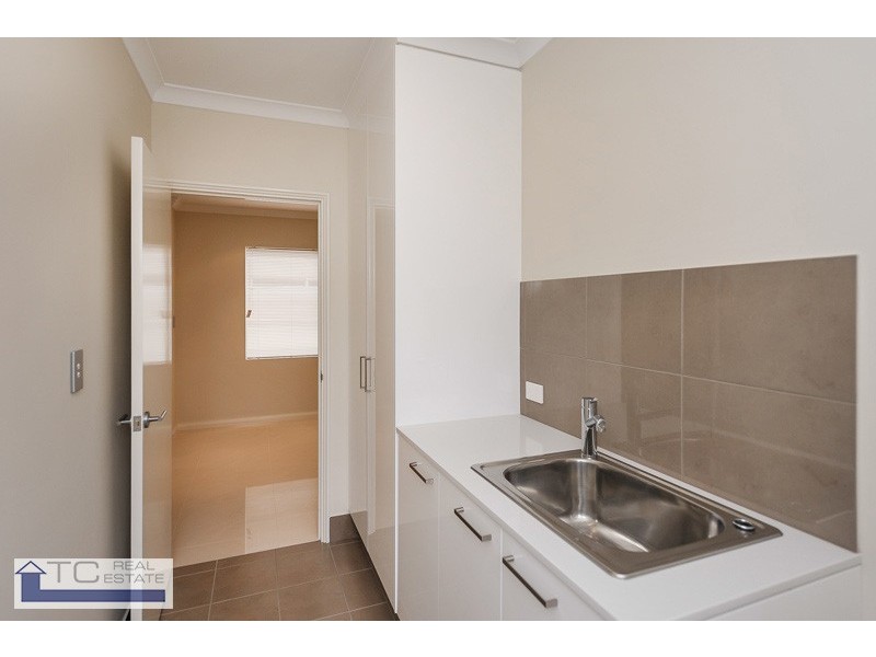 12B Agnew, Gwelup WA 6018