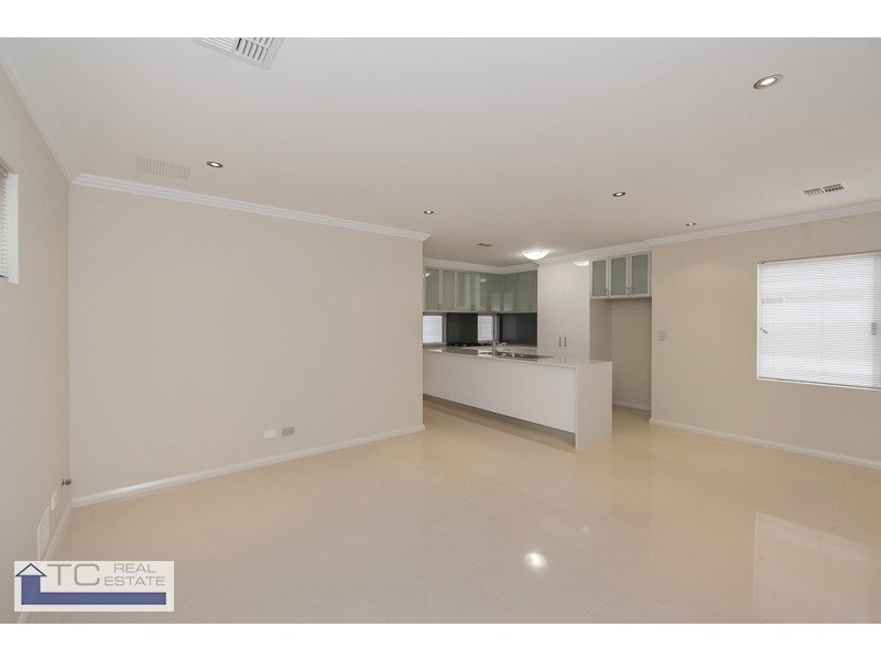 12D Agnew, Gwelup WA 6018