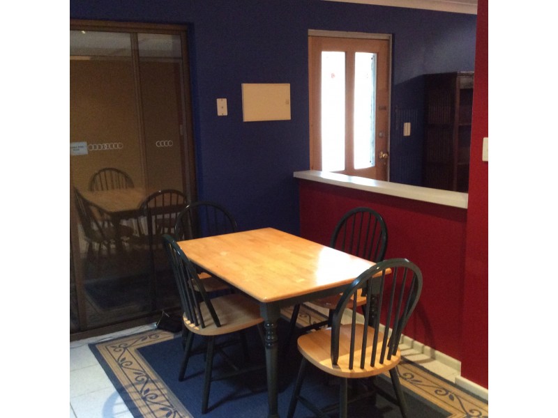 6 Bures, Girrawheen WA 6064