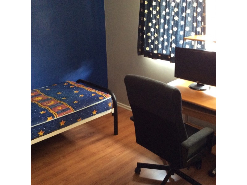 6 Bures, Girrawheen WA 6064