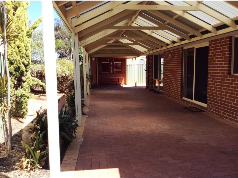 46 Stonewall Cir, Landsdale WA 6065