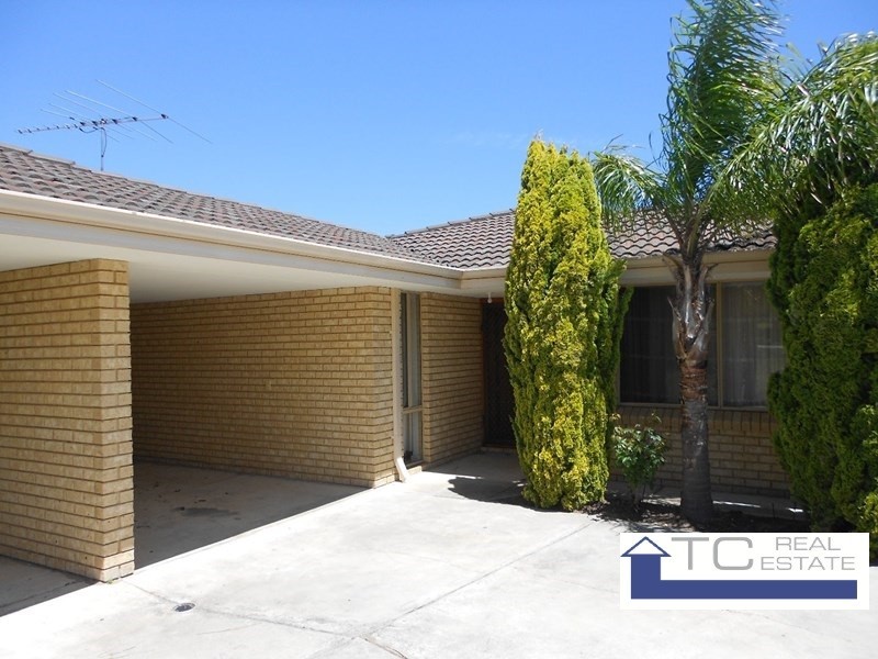 14B Burham Court, Marangaroo WA 6064