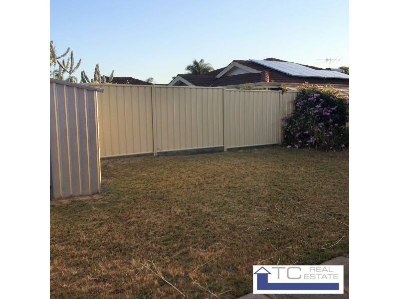 18A Stansted, Marangaroo WA 6064