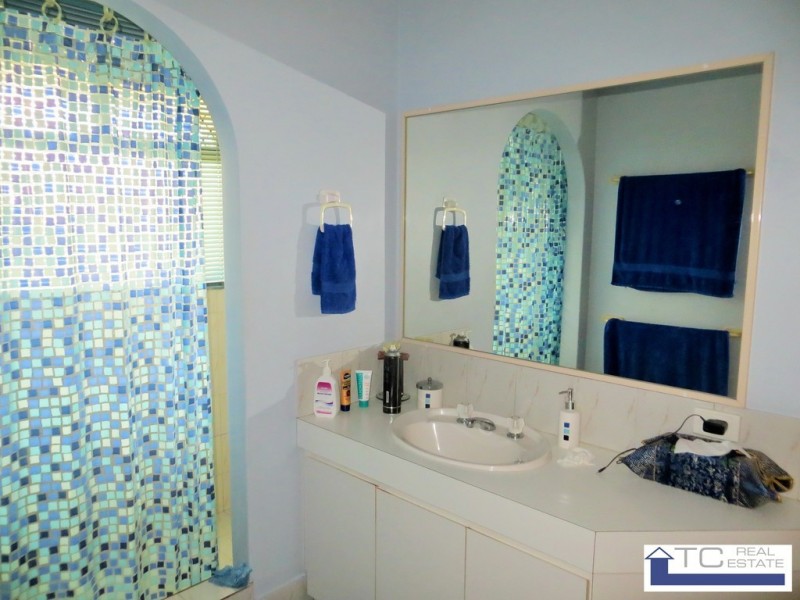 18B Stansted, Marangaroo WA 6064