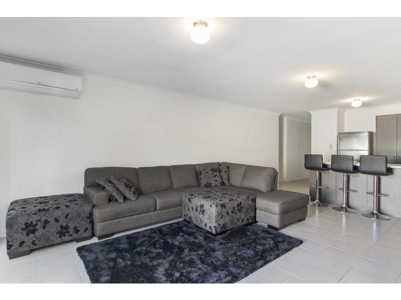 72B Kahana Pwy, Butler WA 6036