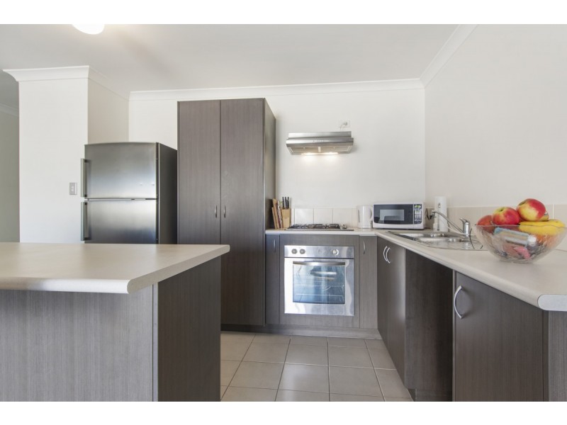 72B Kahana Pwy, Butler WA 6036