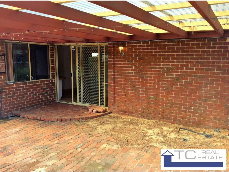 9 Flamingo Trail, Ballajura WA 6066