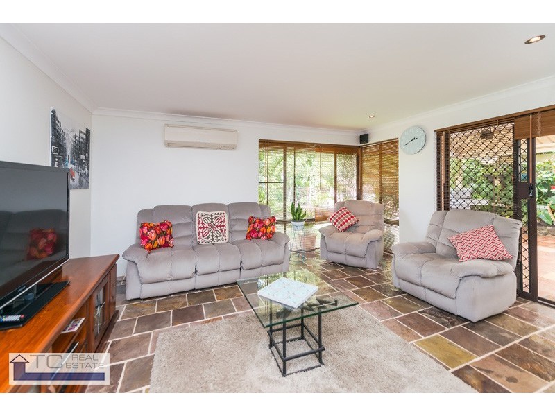 33 Bayview Vista, Ballajura WA 6066
