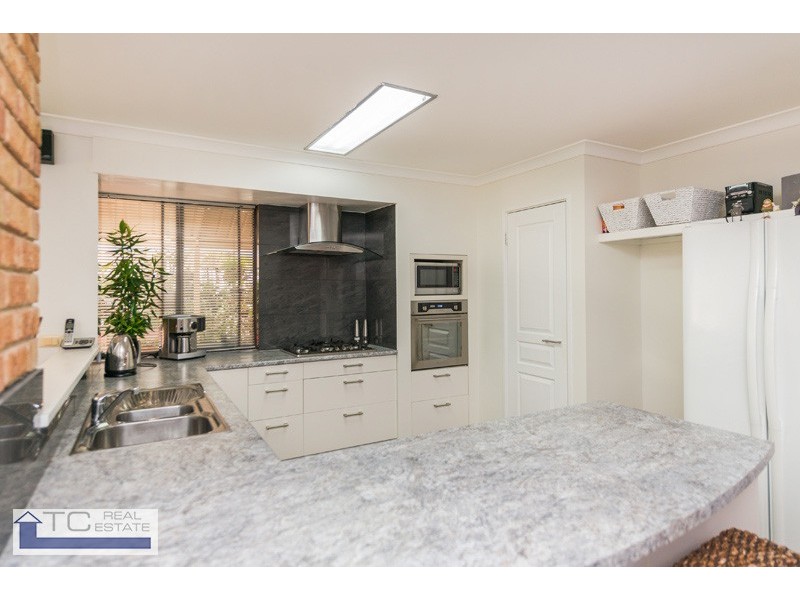 33 Bayview Vista, Ballajura WA 6066