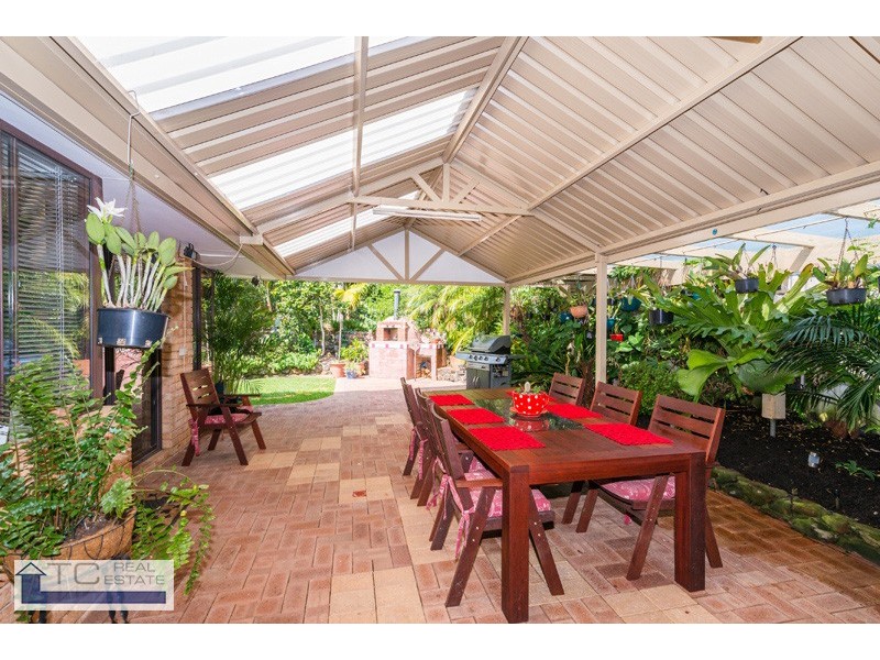 33 Bayview Vista, Ballajura WA 6066